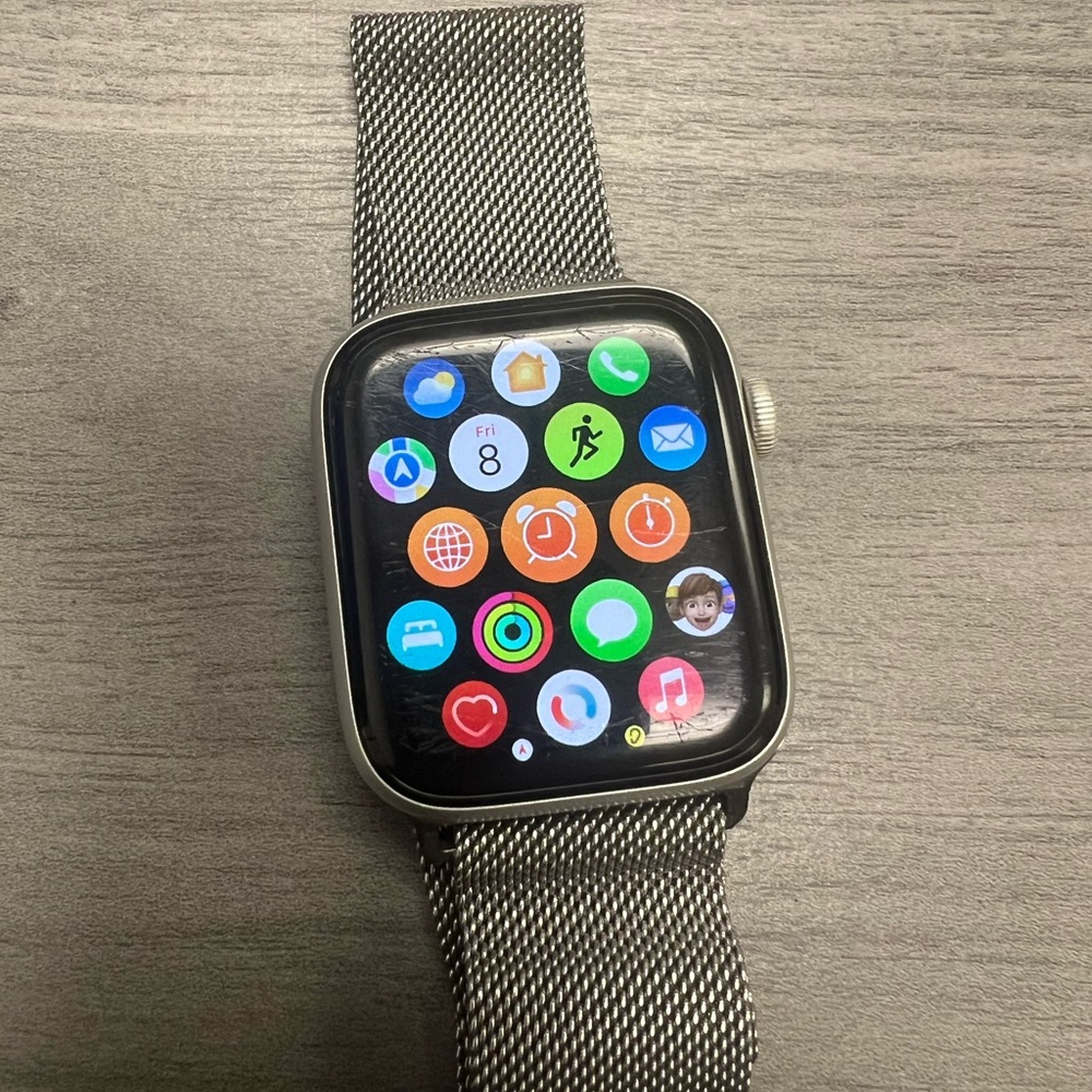 Apple Smartwatch with Silver Mesh Band